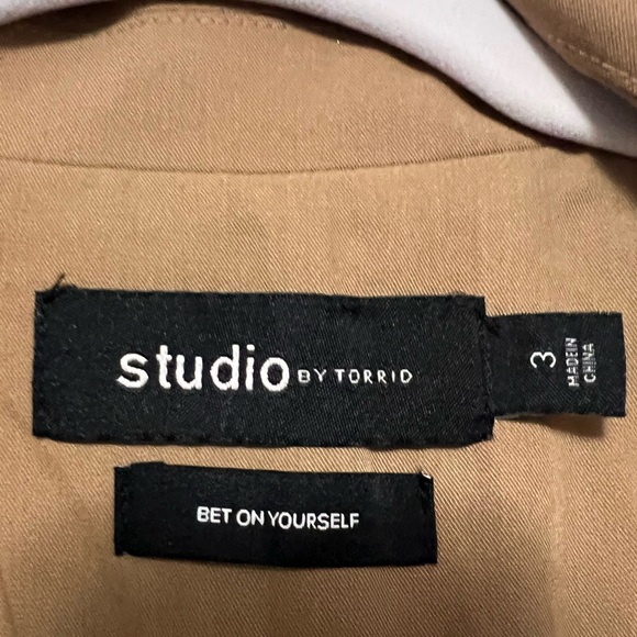 Torrid City Twill Classic Fit Blazer EUC Size 3 - Picture 5 of 10